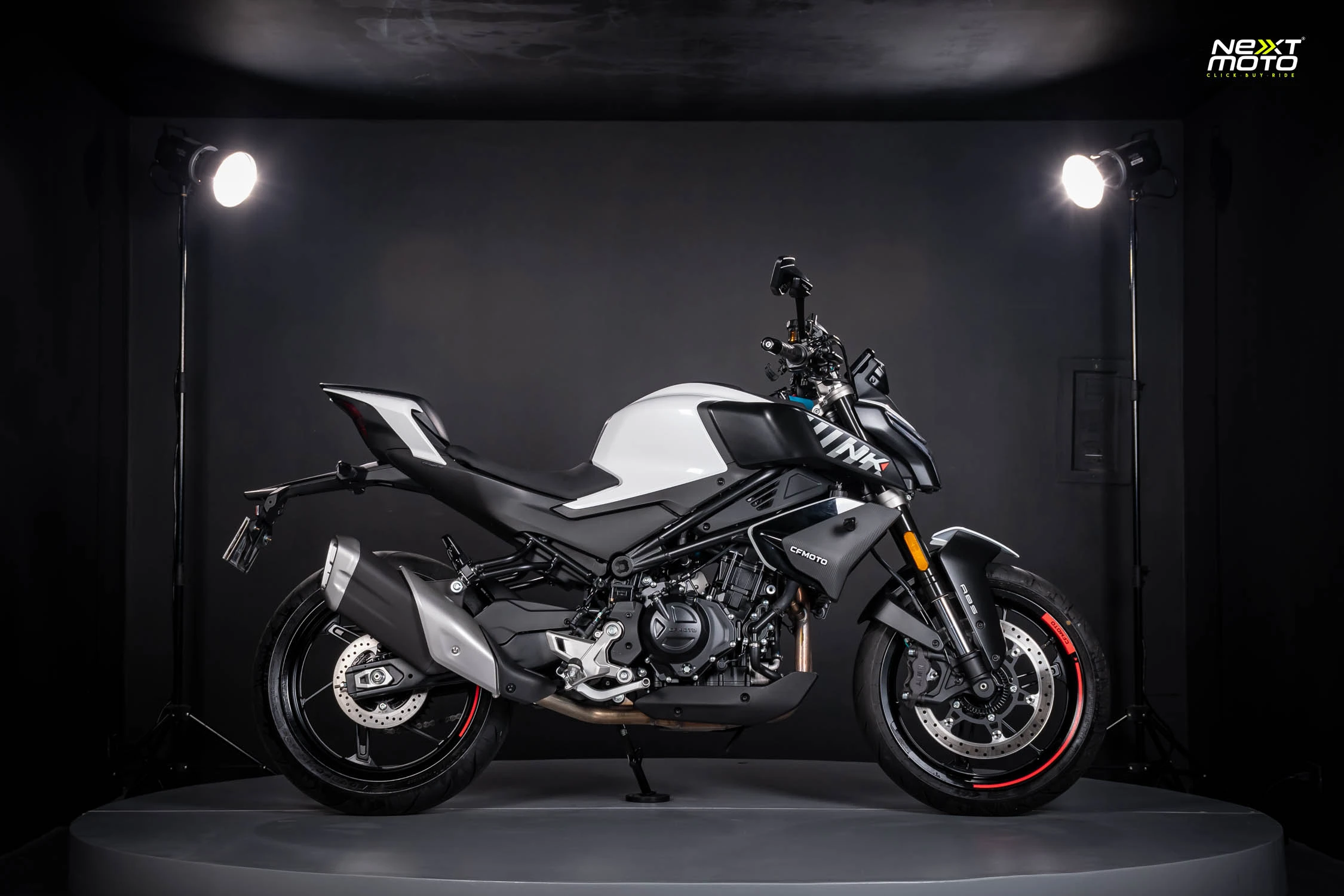 CF Moto CF 450 NK 2025 #1044