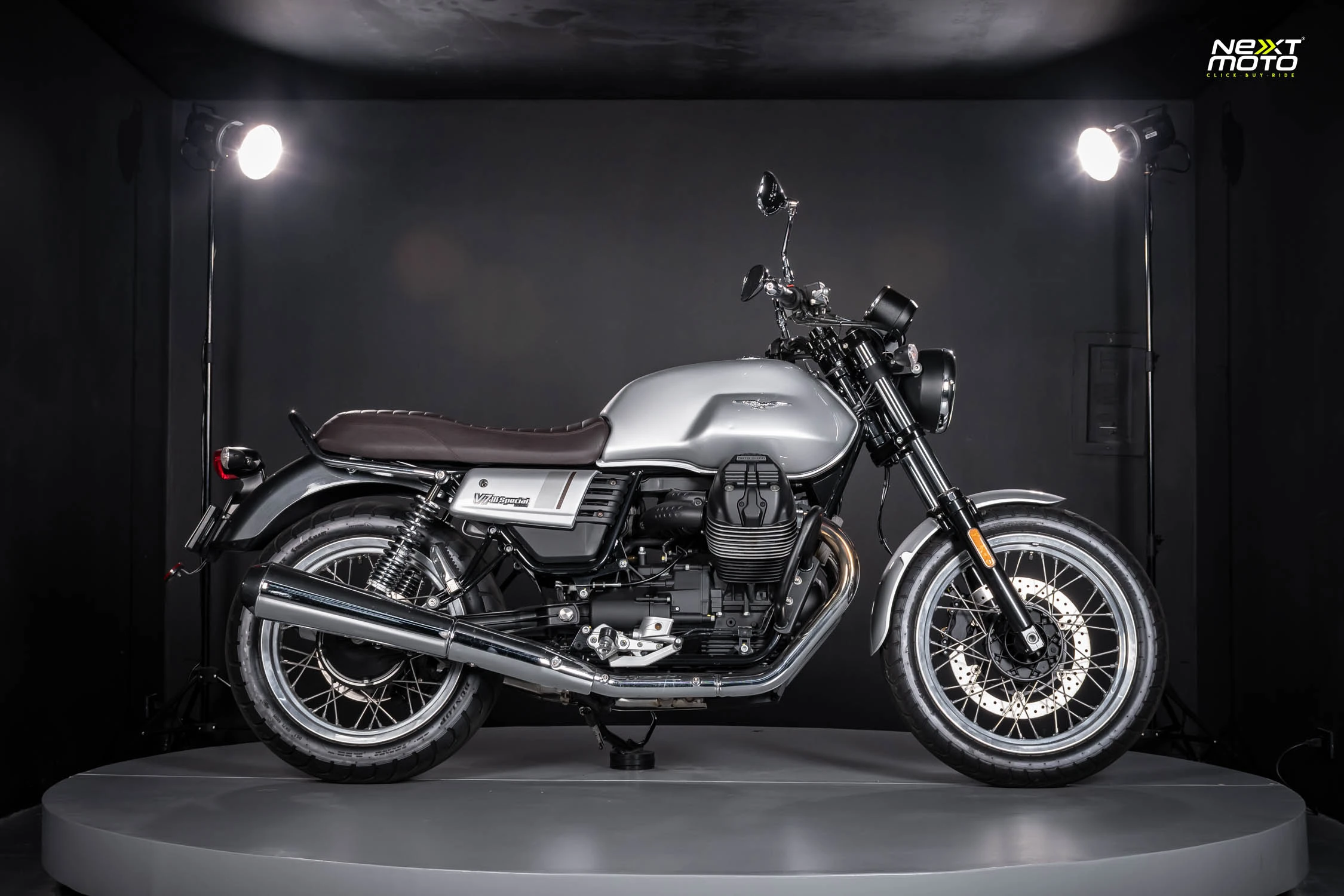 Moto Guzzi V7 2020 #1086