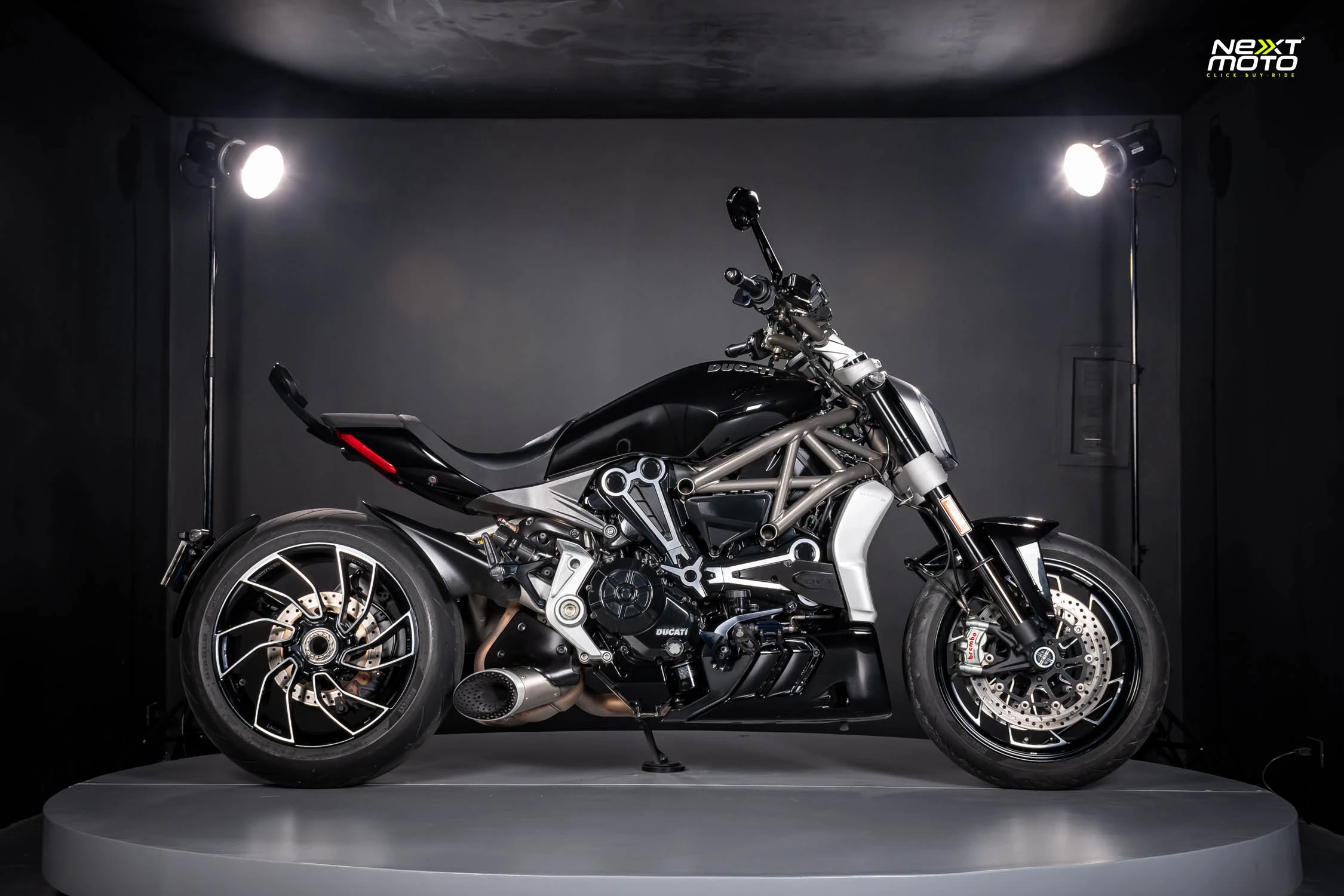 Ducati X DIAVEL S 2019 #1092