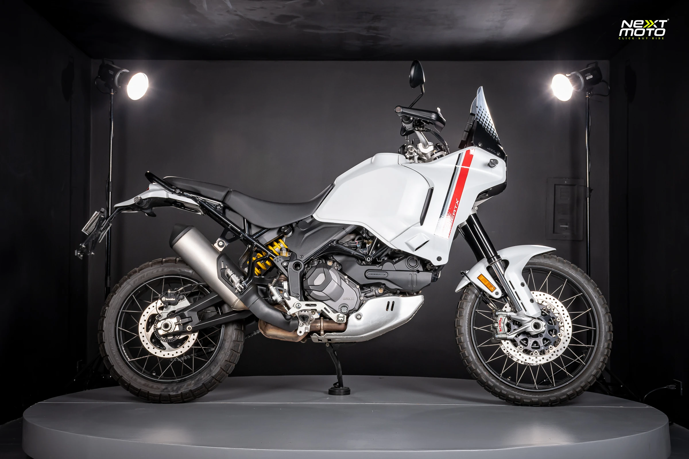 Ducati DESERT X 2023 #1169