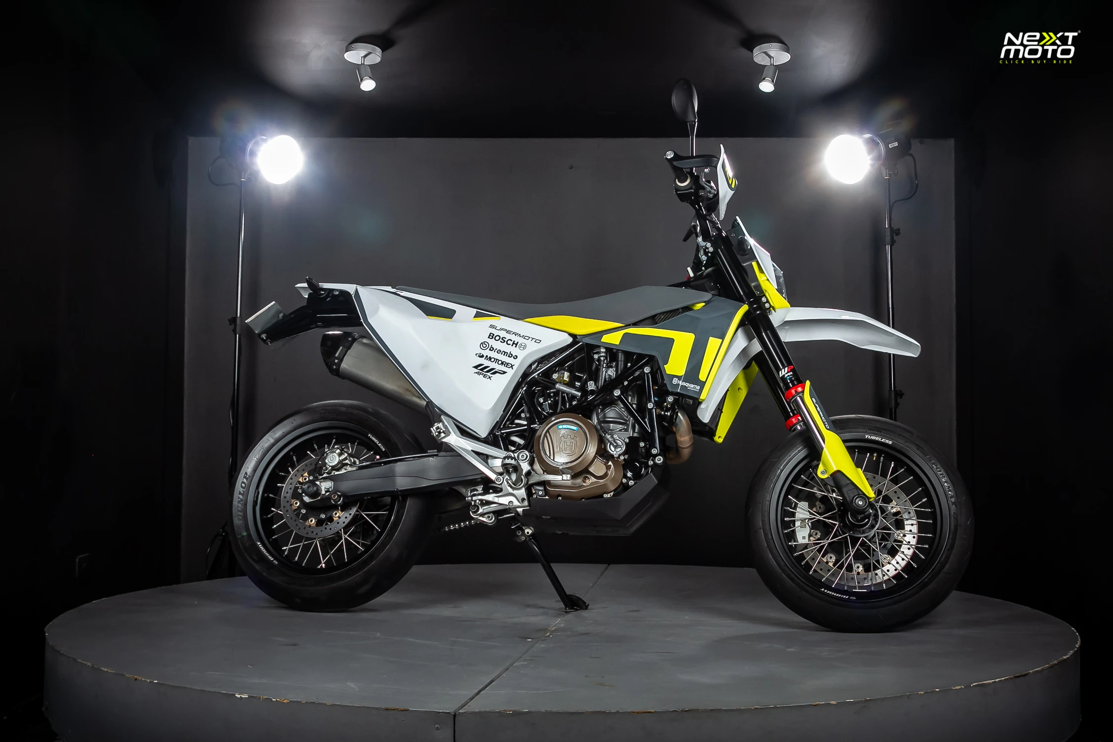 Husqvarna 701 Supermoto 2022 #669