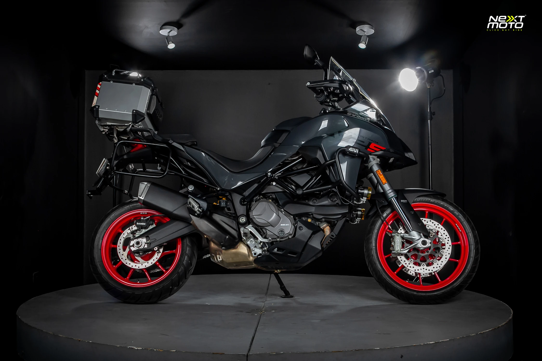 Ducati Multistrada V2 S 2023 #689