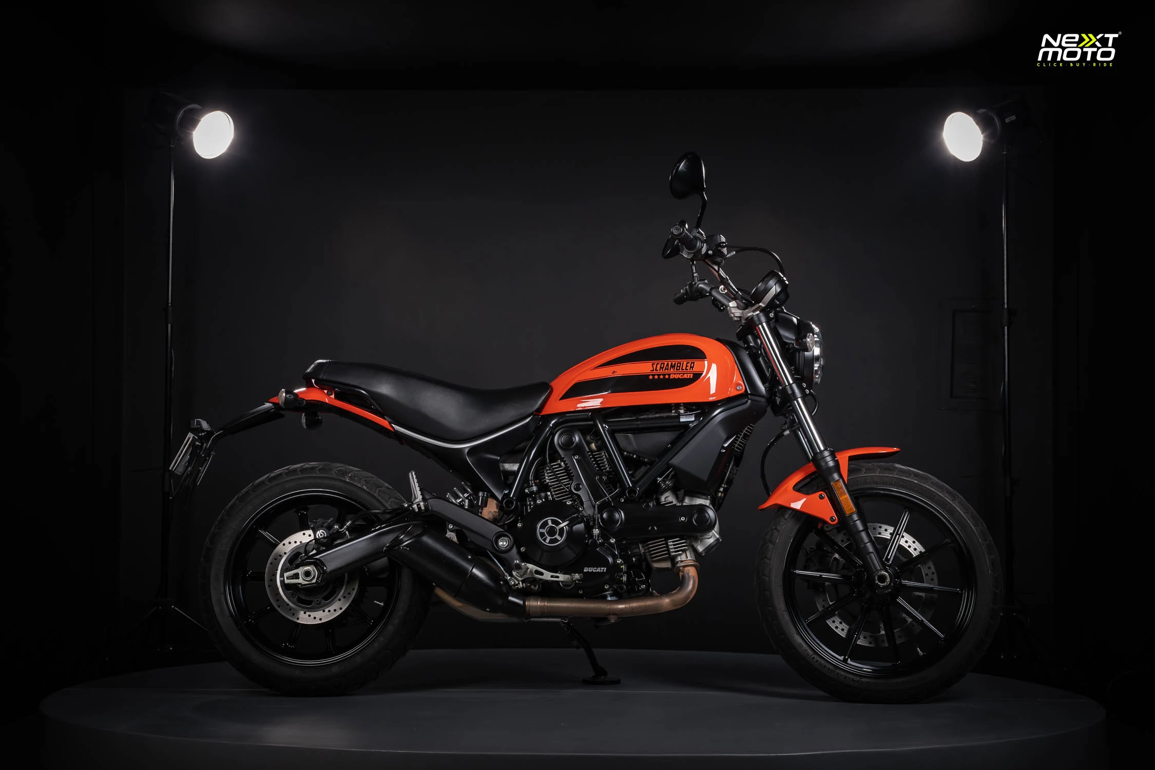 Ducati SCRAMBLER SIXTY2  2019 #863