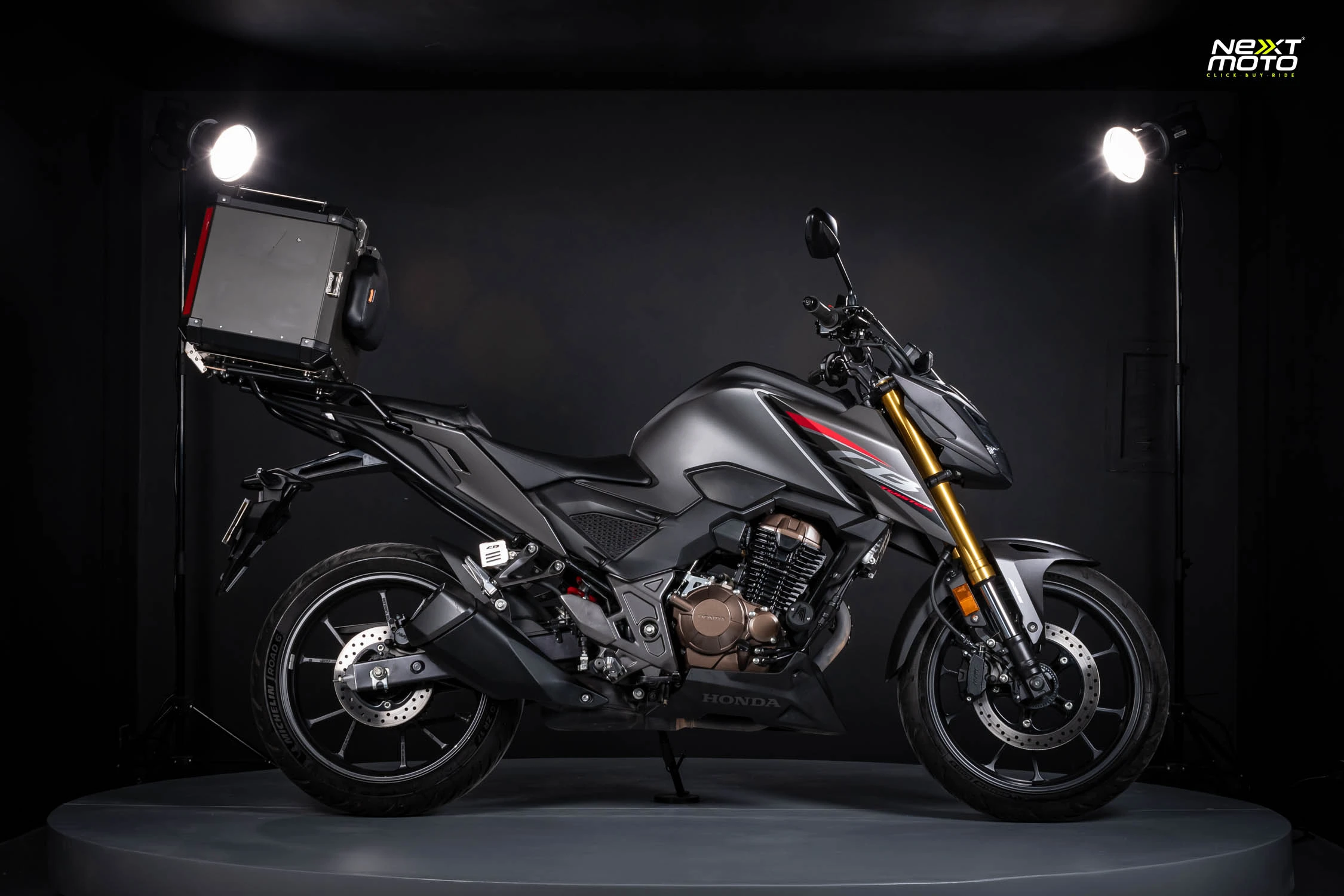 Honda CB 300 F 2023 #869