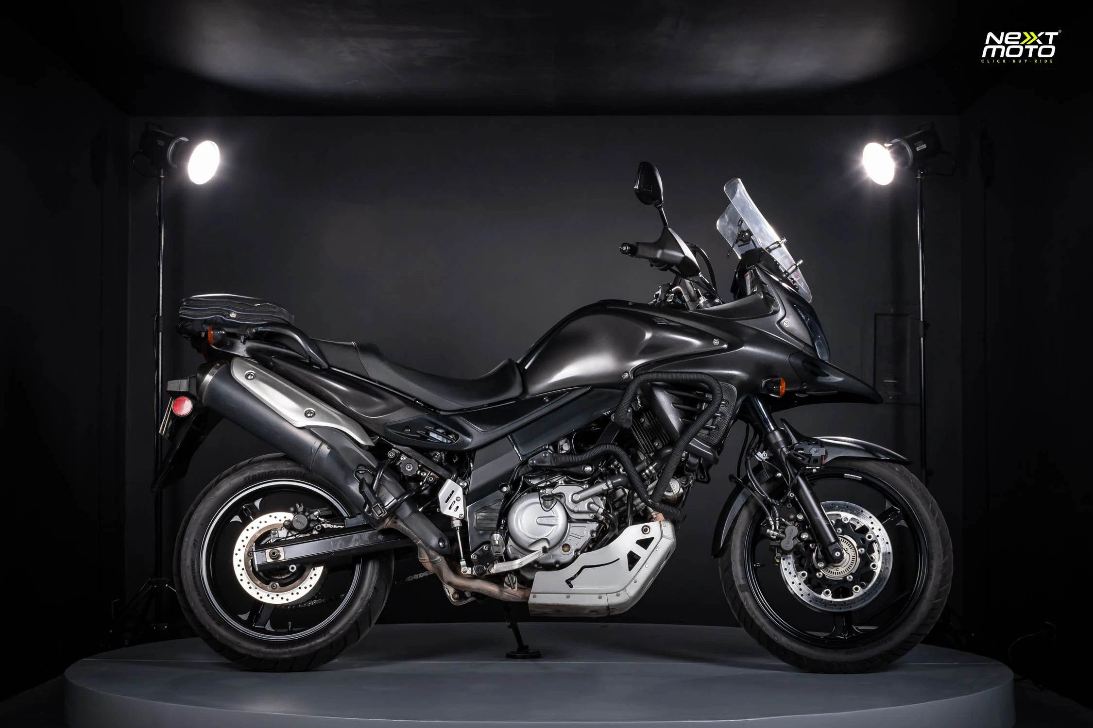 Suzuki V-STROM 650 2018 #937